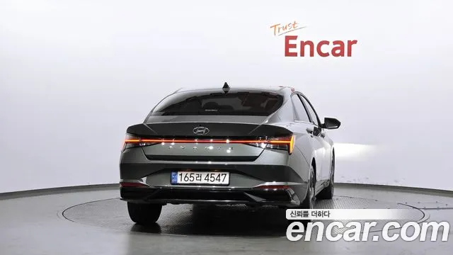 Hyundai AVANTE Avante (CN7) — Фото автомобиля 4