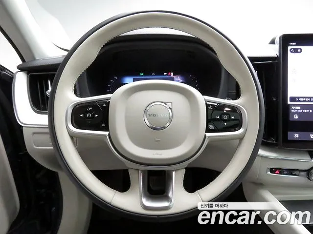 Volvo XC60 2nd Gen — Фото автомобиля 12