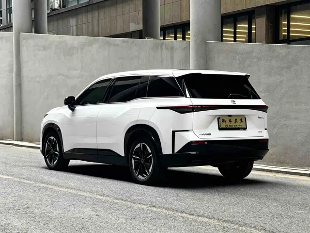 Toyota BoZhi 3X — Фото автомобиля 5