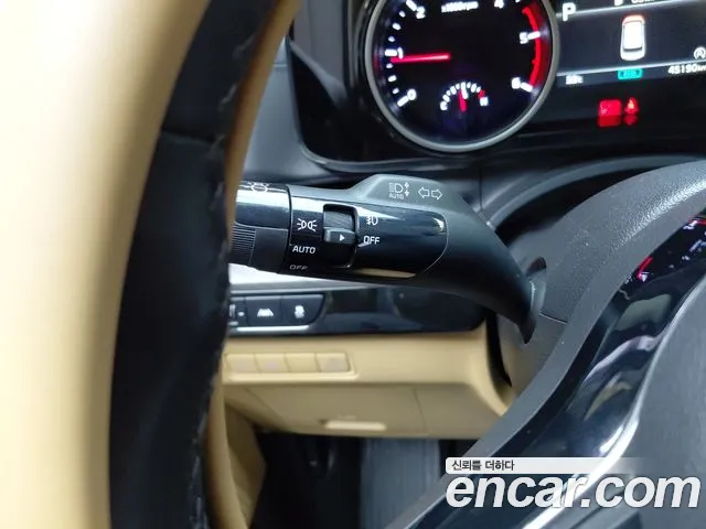 Kia Canival Carnival 4 поколение 9 мест Prestige — Фото автомобиля 27