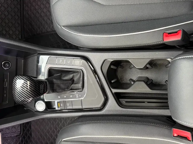 Volkswagen Tiguan L — Фото автомобиля 10