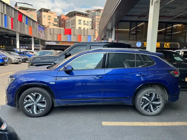 Volkswagen Tayron GTE Plug-in Hybrid — Фото автомобиля 3