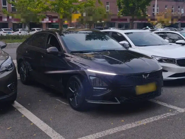 Wuling Starlight — Фото автомобиля 3