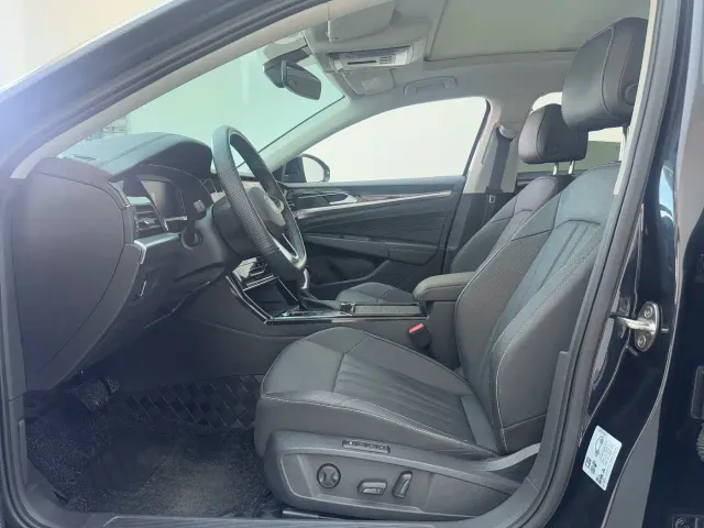 Volkswagen Passat — Фото автомобиля 6