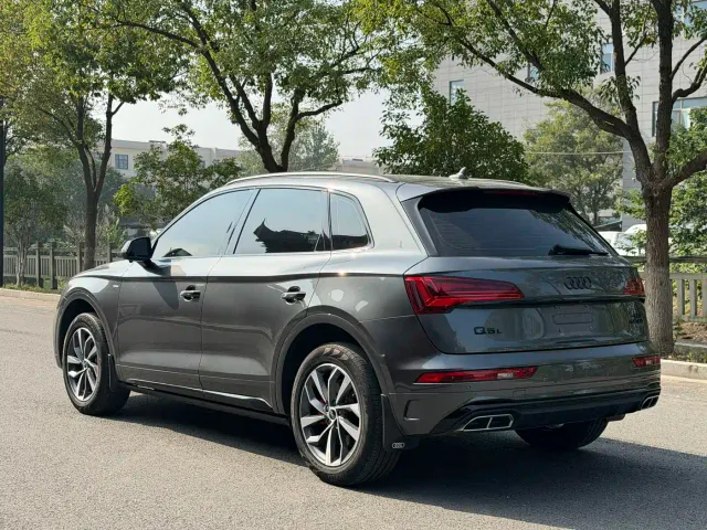 Audi Q5L — Фото автомобиля 7