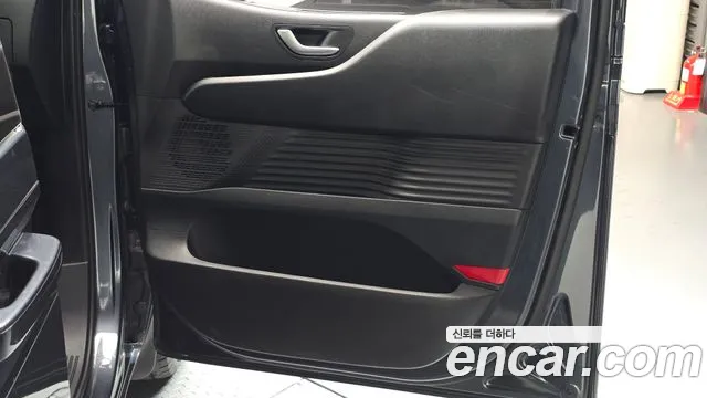 Hyundai Staria — Фото автомобиля 14