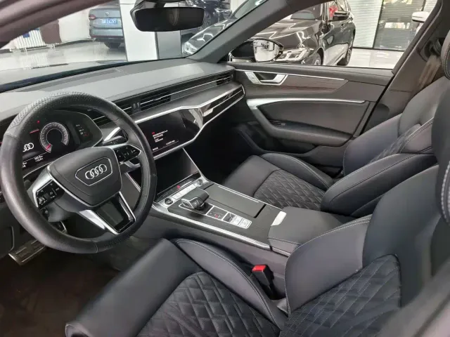Audi A6L — Фото автомобиля 5
