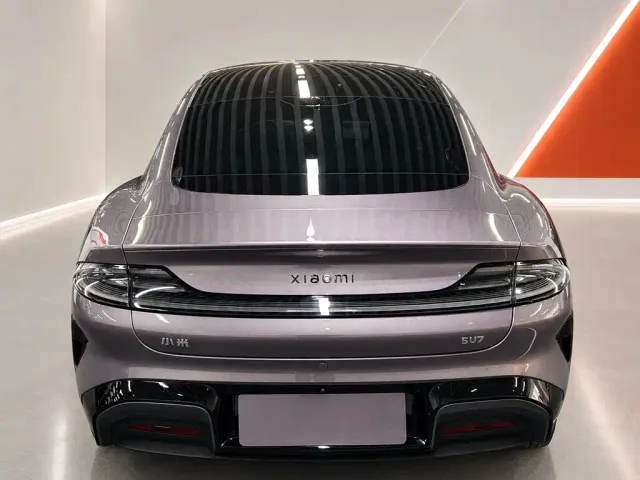 Xiaomi SU7 — Фото автомобиля 5