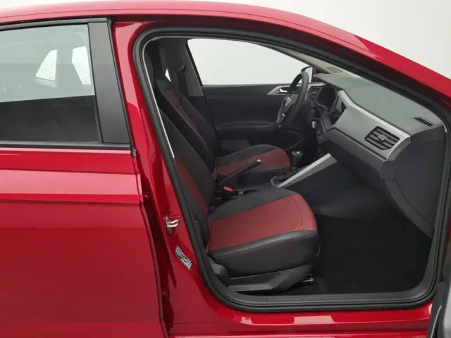 Volkswagen Polo — Фото автомобиля 23