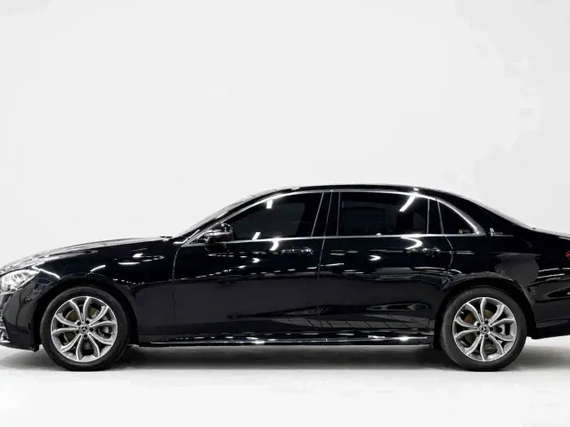 Mercedes-Benz E-Class — Фото автомобиля 4