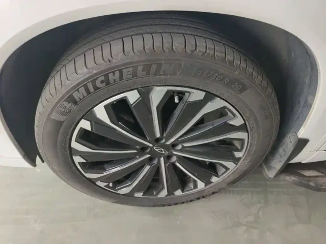 Chery Tiggo 9 — Фото автомобиля 22