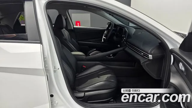 Hyundai AVANTE Новый Avante (CN7) — Фото автомобиля 11