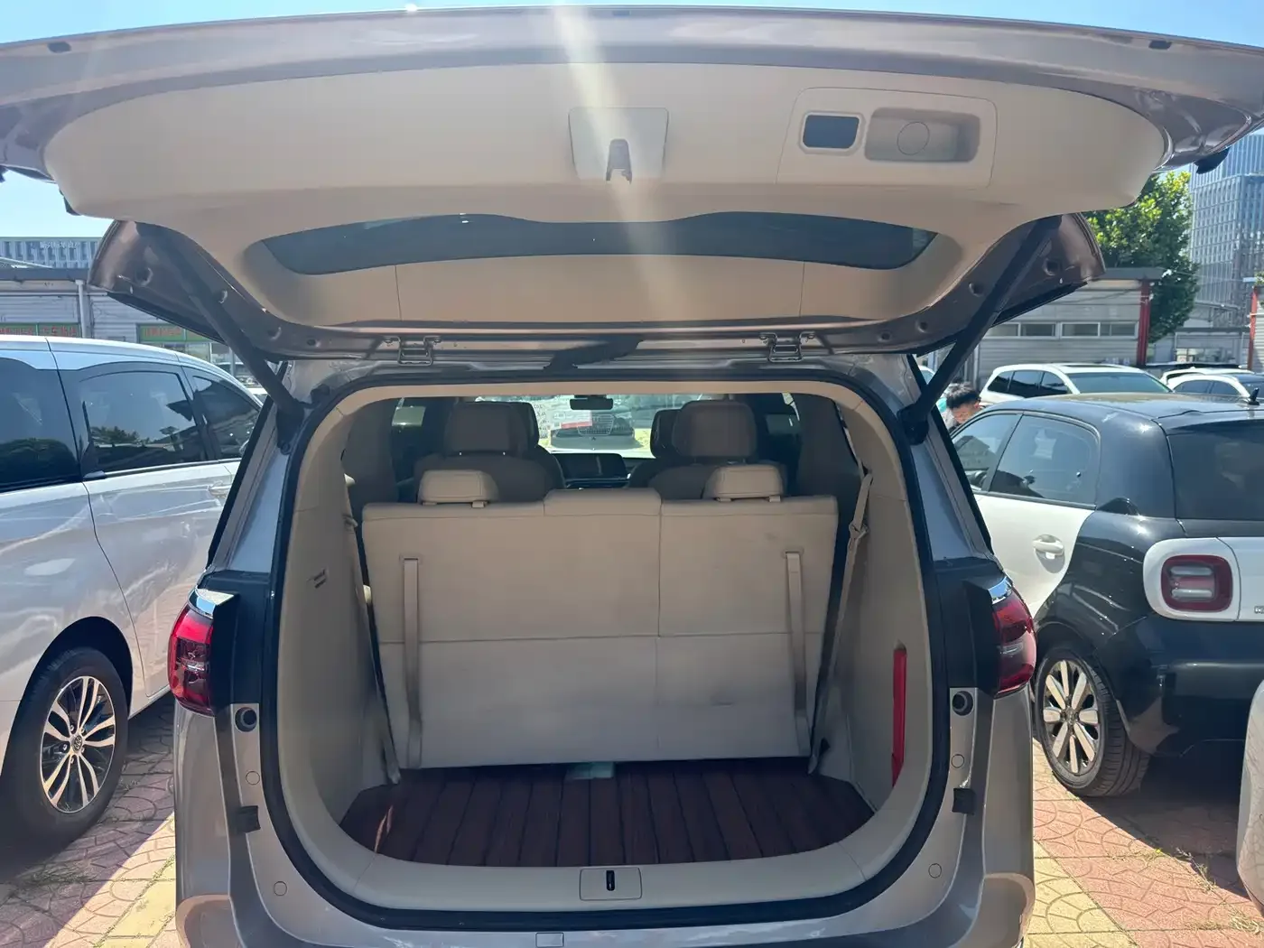 Buick Buick GL8 2023 ES Landmaster Luxury — Фото автомобиля 8