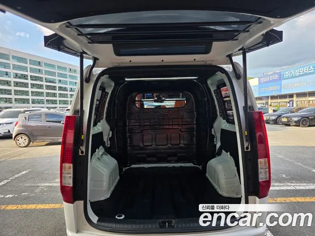 Hyundai Staria — Фото автомобиля 10