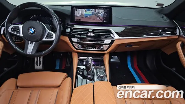 BMW 5 Series G30 — Фото автомобиля 10