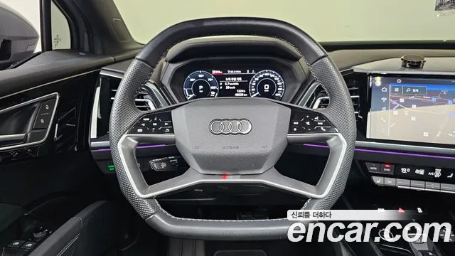 Audi Q4 e-tron F4 — Фото автомобиля 13