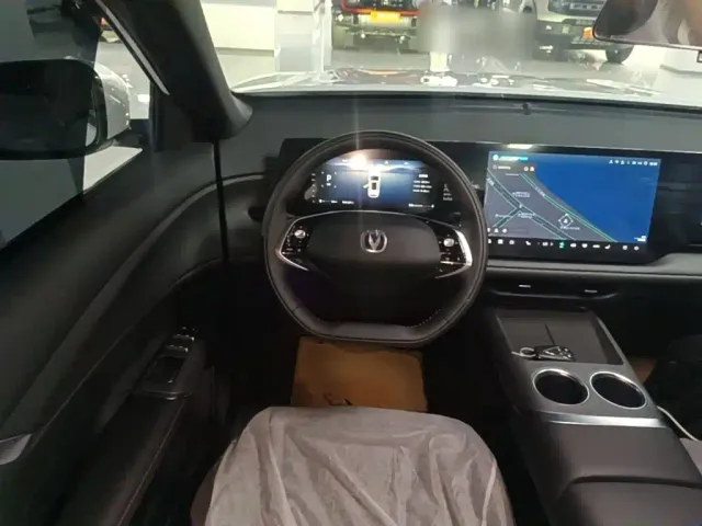 Changan CS75 Plus — Фото автомобиля 10
