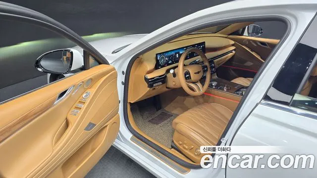 Genesis G80 Бензин 3.5 турбо AWD — Фото автомобиля 11