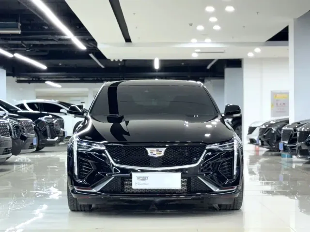 Cadillac Cadillac CT4 2023 28T Luxury Model — Фото автомобиля 2