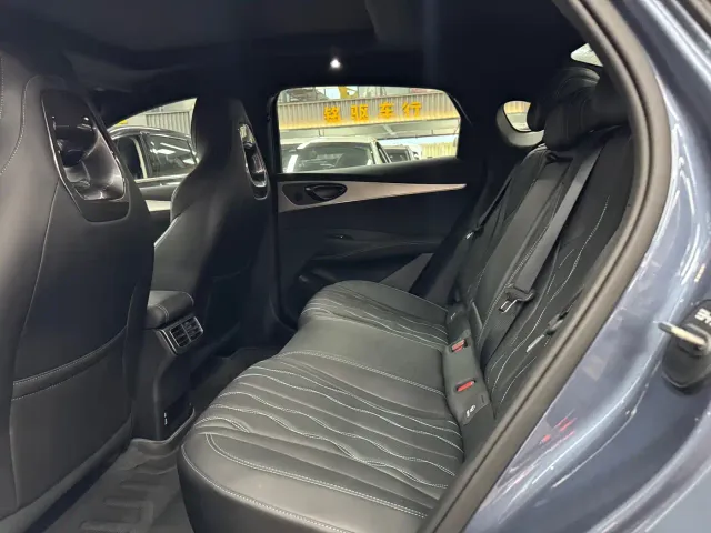 BYD Seal 06 — Фото автомобиля 11