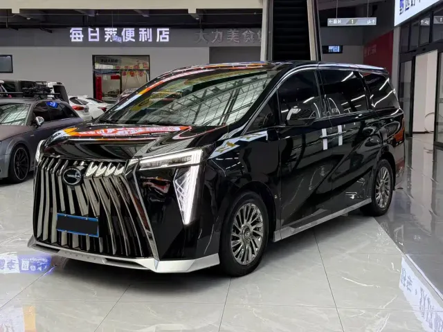Фотография автомобиля — GAC Trumpchi M8