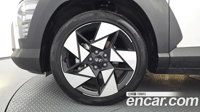 Hyundai Kona — Фото автомобиля 5