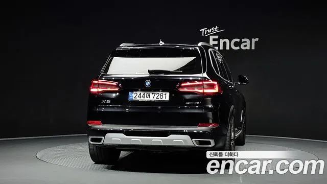BMW X5 — Фото автомобиля 4