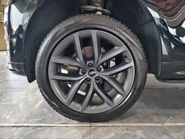 Land Rover Range Rover Sport — Фото автомобиля 5