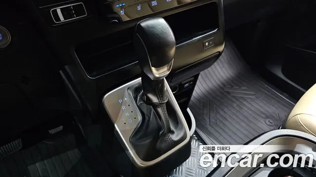 Hyundai Staria — Фото автомобиля 12