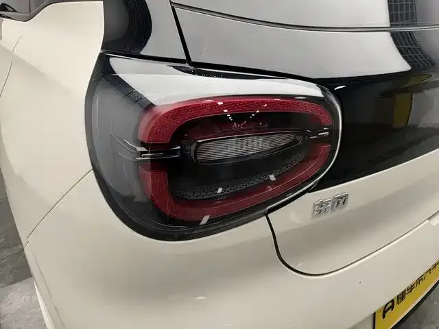 Dongfeng Yipai Nano 01 2024 330 Air — Фото автомобиля 5