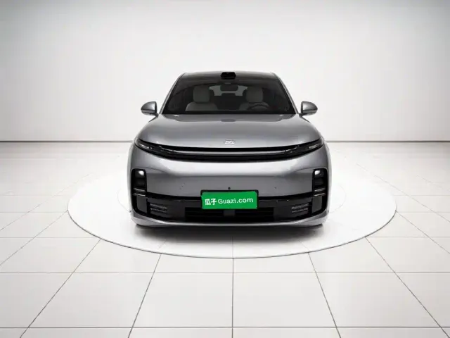 Li Auto L9 — Фото автомобиля 2