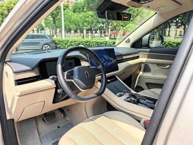 Aito M7 — Фото автомобиля 5