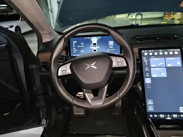 Xpeng P5 — Фото автомобиля 11