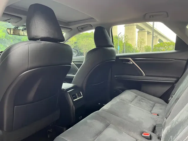 Lexus RX — Фото автомобиля 6