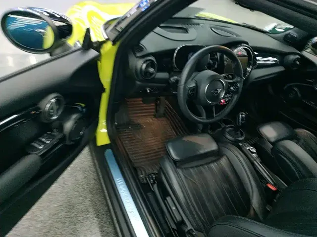 MINI Hatch — Фото автомобиля 11