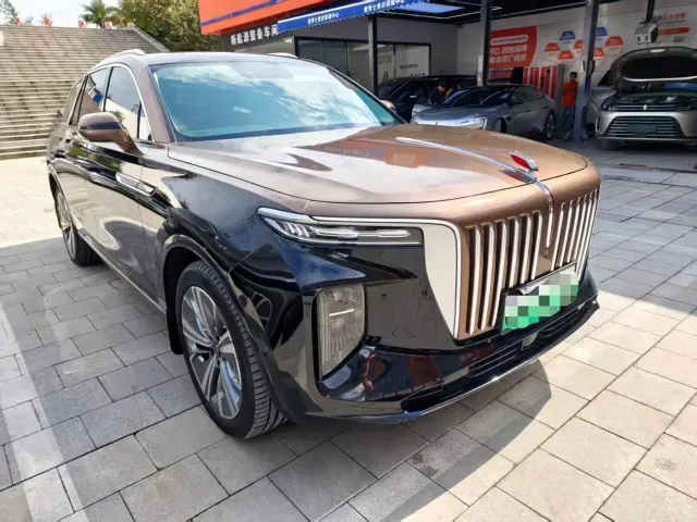 Hongqi E-HS9 — Фото автомобиля 3