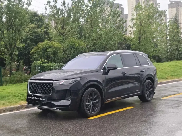 Фотография автомобиля — Li Auto ONE