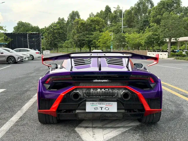 Lamborghini Huracan — Фото автомобиля 3