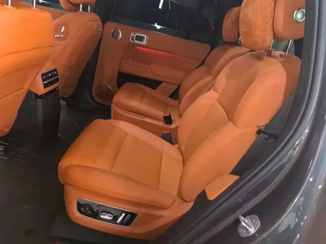 Li Auto L9 — Фото автомобиля 16