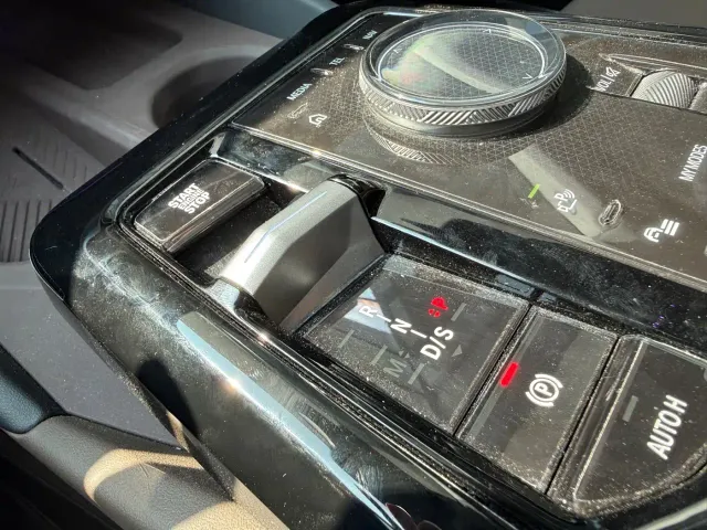 BMW 5 Series — Фото автомобиля 8