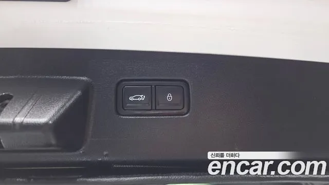 Genesis GV60 — Фото автомобиля 27