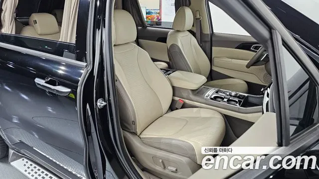 Kia Carnival Generation 4 — Фото автомобиля 12