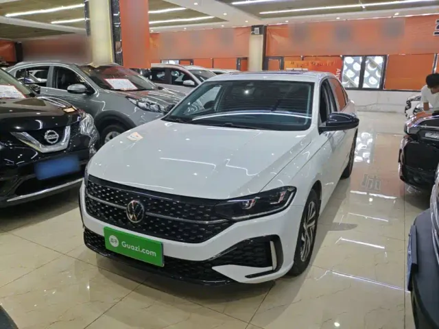 Фотография автомобиля — Volkswagen Lavida