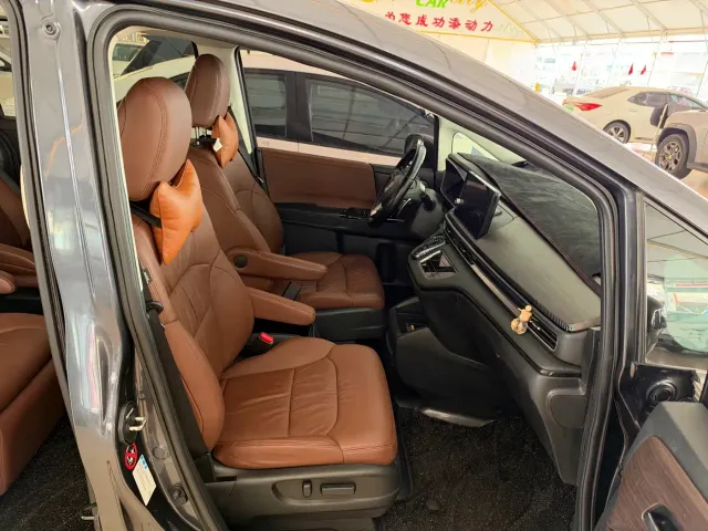 Honda Odyssey — Фото автомобиля 17