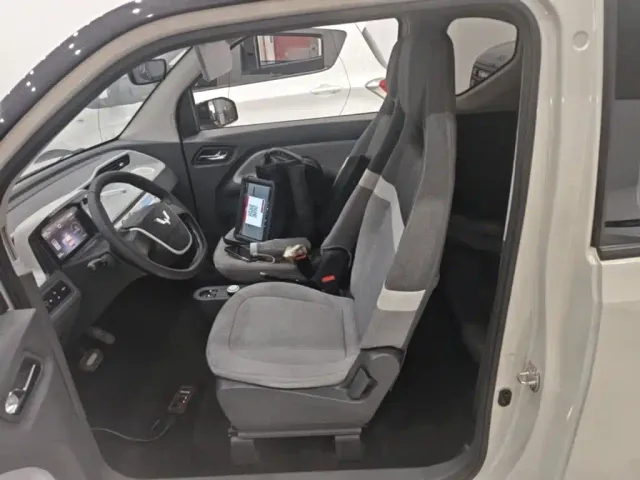 Wuling Hongguang Mini EV — Фото автомобиля 14
