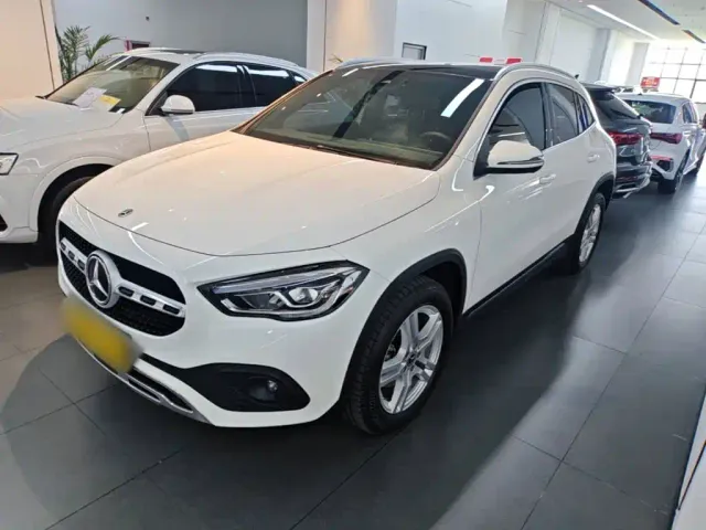 Фотография автомобиля — Mercedes-Benz GLA-Class