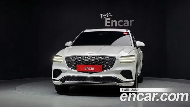Genesis GV70 2.5T Бензин AWD — Фото автомобиля 3