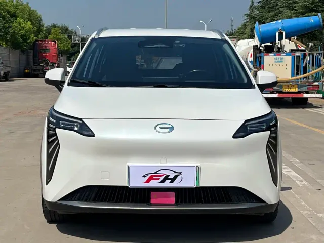 GAC Aion Y — Фото автомобиля 2