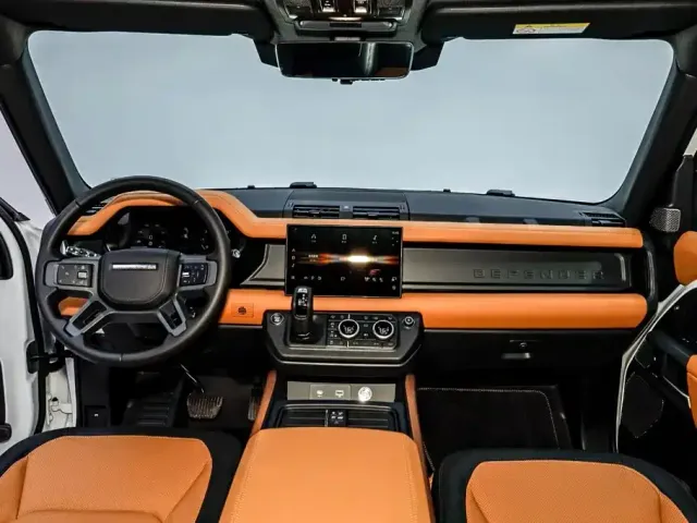 Land Rover Defender — Фото автомобиля 30