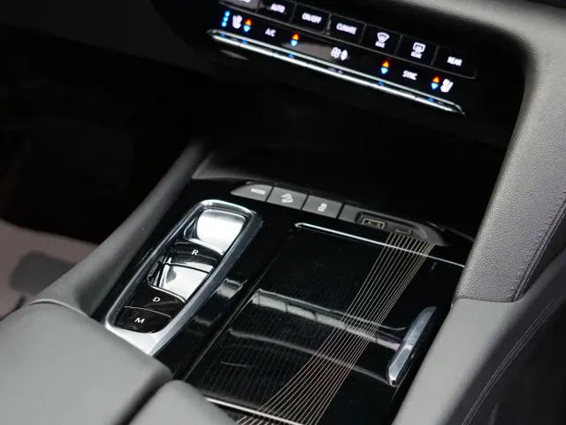 Buick Enclave — Фото автомобиля 8